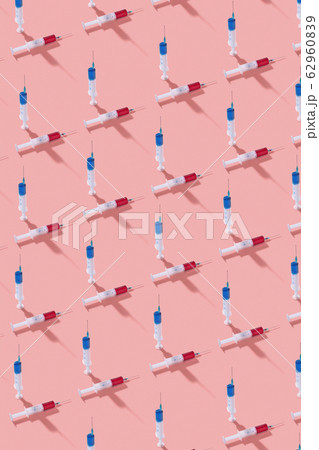 Health pattern of disposable syringes with injectable drugs. 62960839