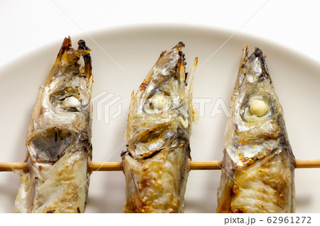 焼きニギス。(白皿･白バック) 62961272