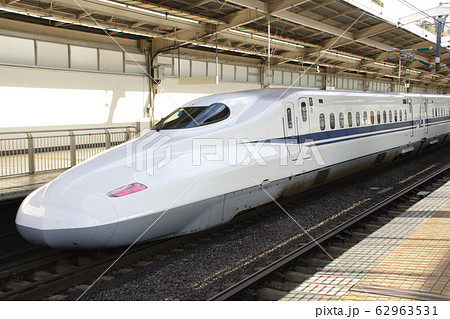 東海道新幹線N700A（熱海駅） 62963531