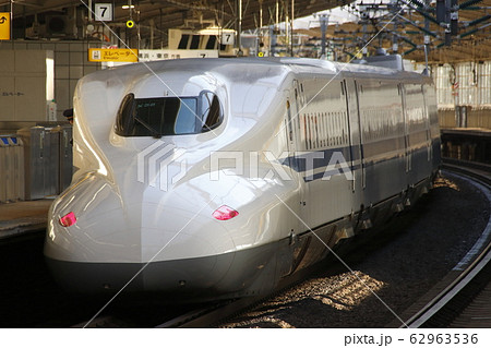 東海道新幹線N700系（熱海駅） 62963536