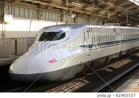 東海道新幹線N700系（熱海駅） 62963537
