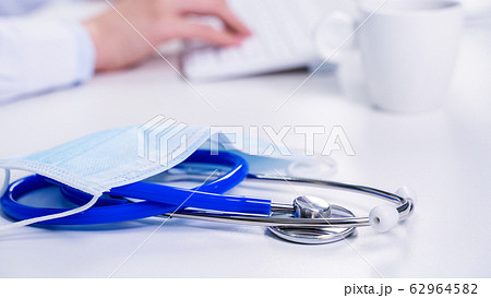 医者 医師 内科医 62964582
