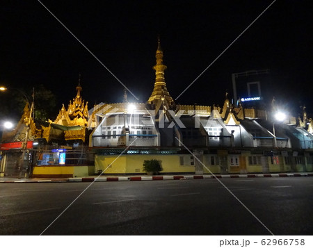 ミャンマー スーレー・パゴダ ミャンマー スーレー・パゴダ 62966758