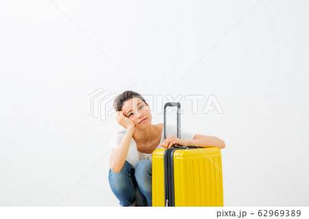 若い女性 旅行イメージ 若い女性 旅行イメージ 62969389