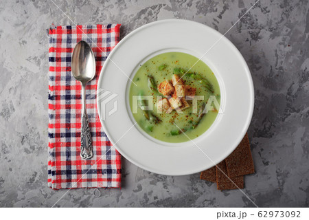 Asparagus soup in white bowl 62973092