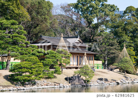 東京都 浜離宮恩賜庭園 大泉水 松の御茶屋 東京都 浜離宮恩賜庭園 大泉水 松の御茶屋 62981625