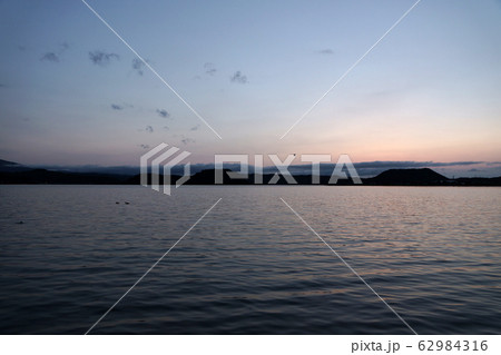 鳥取 四季の散歩 夏 湖山池 夕焼け 鳥取 四季の散歩 夏 湖山池 夕焼け 62984316