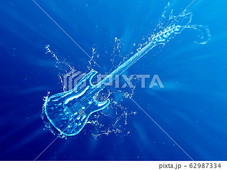 しぶきを上げる抽象的な水のギター 62987334
