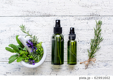 ナチュラルなスキンケア　ボタニカルコスメ 62991602