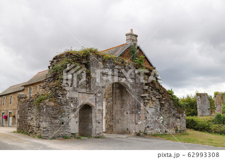 Ruins of medieval castle, Corlay, Brittany Ruins of medieval castle, Corlay, Brittany 62993308