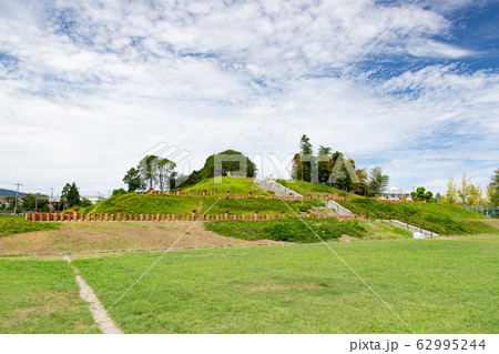 恵解山古墳 -山崎の合戦で明智光秀が本陣をおいたとされる地- 恵解山古墳 -山崎の合戦で明智光秀が本陣をおいたとされる地- 62995244