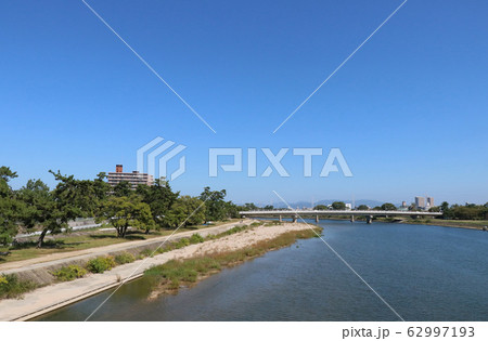 西宮市　武庫川 62997193