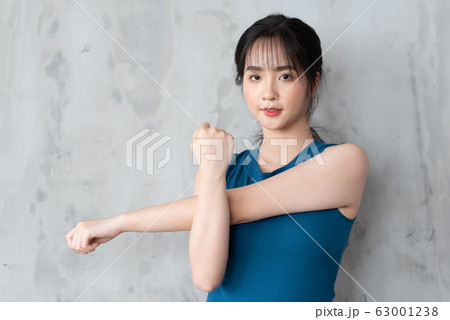 woman sporty yoga fitness 63001238