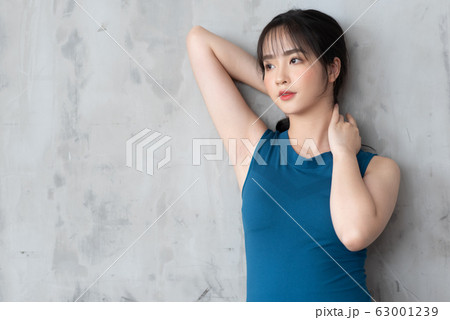 woman sporty yoga fitness 63001239