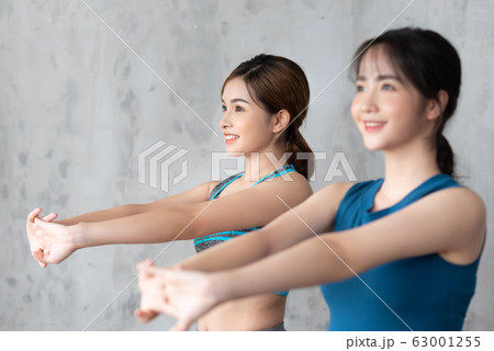 woman sporty yoga fitness woman sporty yoga fitness 63001255