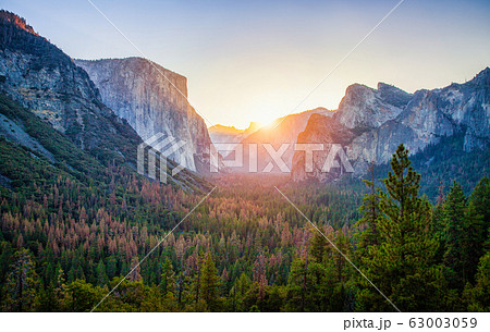 Yosemite National Park at sunrise, California, USA Yosemite National Park at sunrise, California, USA 63003059
