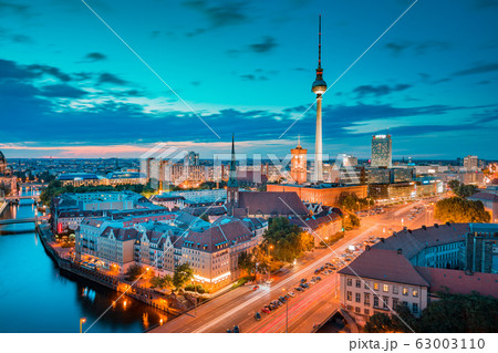 Berlin skyline with Spree river at sunset, Germany 63003110