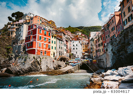 Classic view of Riomaggiore, Cinque Terre, Italy 63004617