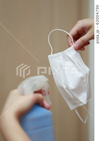 マスク (ウィルス除去 感染予防 インフルエンザ 風邪 大気汚染 病気 アレルギー コピースペース) 63004790
