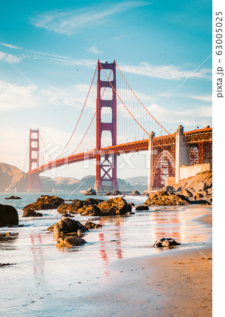 Golden Gate Bridge at sunset, San Francisco, USA 63005025