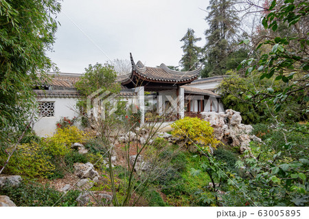 Beautiful Chinese Garden of the famous Huntington 63005895