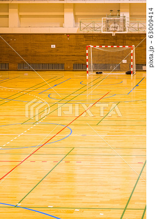2月吉川市総合体育館 小学生ハンドボール会場 の写真素材