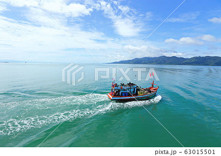 Ferry Carry car vehicles acroos Thai Bay to Koh Ferry Carry car vehicles acroos Thai Bay to Koh 63015501