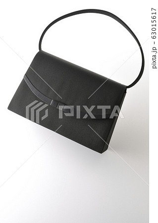 フォーマルなカバン 63015617