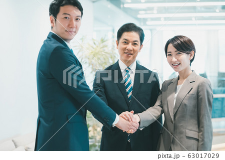 business ビジネスパーソン 団結 business ビジネスパーソン 団結 63017029