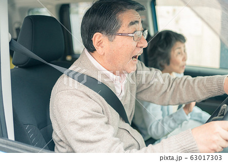 高齢ドライバー 事故 高齢ドライバー 事故 63017303