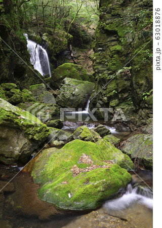 奥田縄の滝（福井県小浜市） 63018876