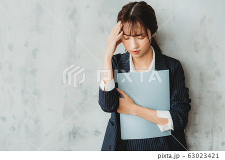Business woman portrait office 63023421