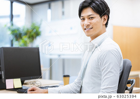 ビジネスシーン 63025394