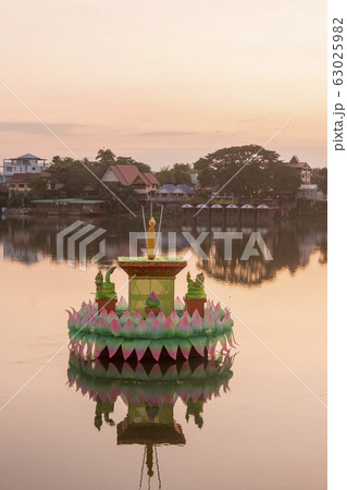 THAILAND KAMPHAENG PHET PING RIVER LOY KRATHONG THAILAND KAMPHAENG PHET PING RIVER LOY KRATHONG 63025982