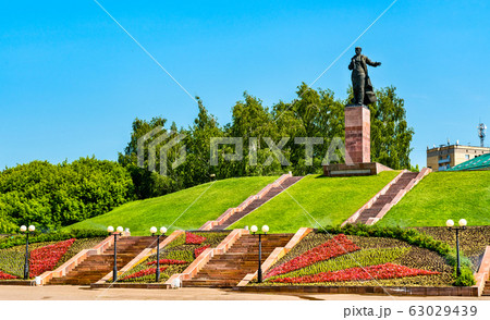Monument to Mullanur Waxitov in Kazan, Russia 63029439