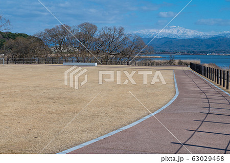 霊峰白山 加賀市 柴山潟 片山津温泉(2020年3月6日撮影) 霊峰白山 加賀市 柴山潟 片山津温泉(2020年3月6日撮影) 63029468