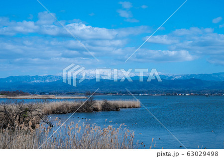 霊峰白山　加賀市　柴山潟　片山津温泉（2020年3月6日撮影） 63029498