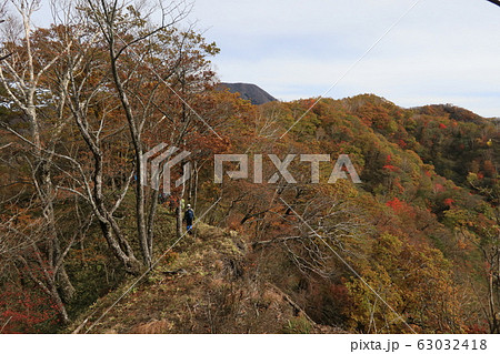 赤城山 船ケ鼻山山頂付近の尾根 赤城山 船ケ鼻山山頂付近の尾根 63032418