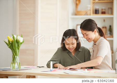 Happy Girls Making Card Happy Girls Making Card 63042160