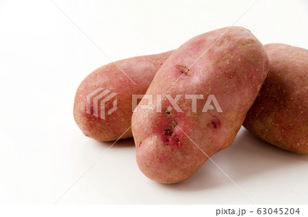 紅じゃがいも 63045204