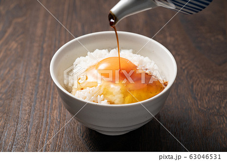 玉子かけご飯 63046531