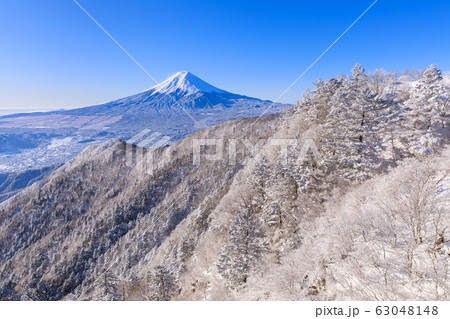 三ツ峠山から望む絶景富士 63048148