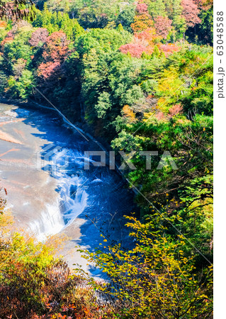 吹割の滝 （秋）：第一観瀑台より 63048588