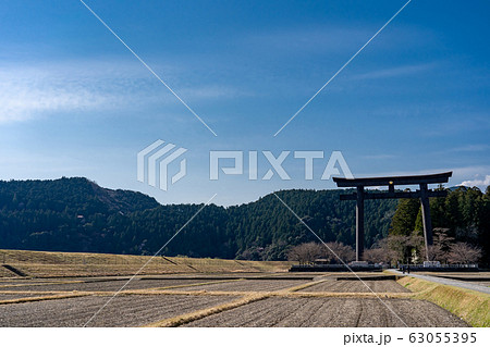 和歌山県　熊野本宮大社の鳥居 63055395
