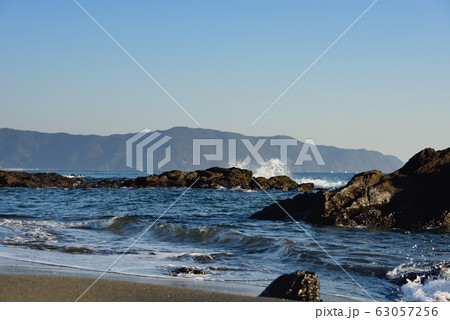 小磯のある海の風景 小磯のある海の風景 63057256