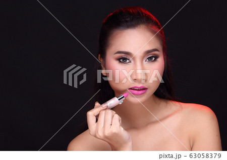Beauty fashion portrait of Asian black hair woman Beauty fashion portrait of Asian black hair woman 63058379