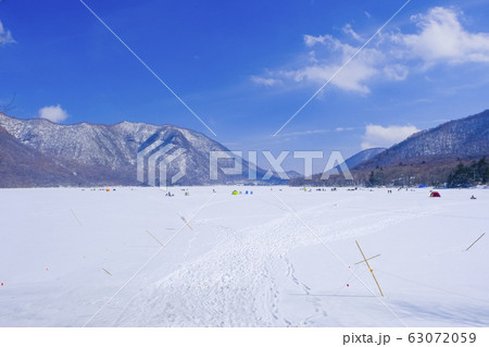 氷結した赤城大沼 63072059