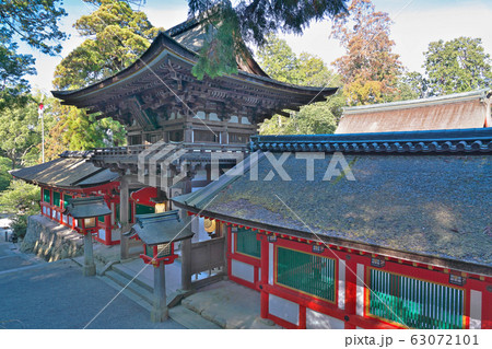 【石上神宮 楼門】 奈良県天理市布留町 【石上神宮 楼門】 奈良県天理市布留町 63072101