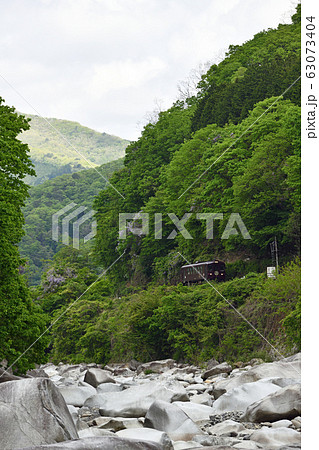 鉄道の旅 わたらせ渓谷鐡道 初夏の風景 鉄道の旅 わたらせ渓谷鐡道 初夏の風景 63073404