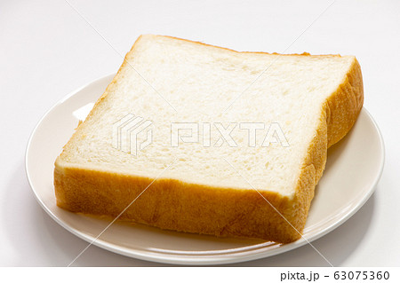 角型食パン(スライス･4枚切り)。 63075360